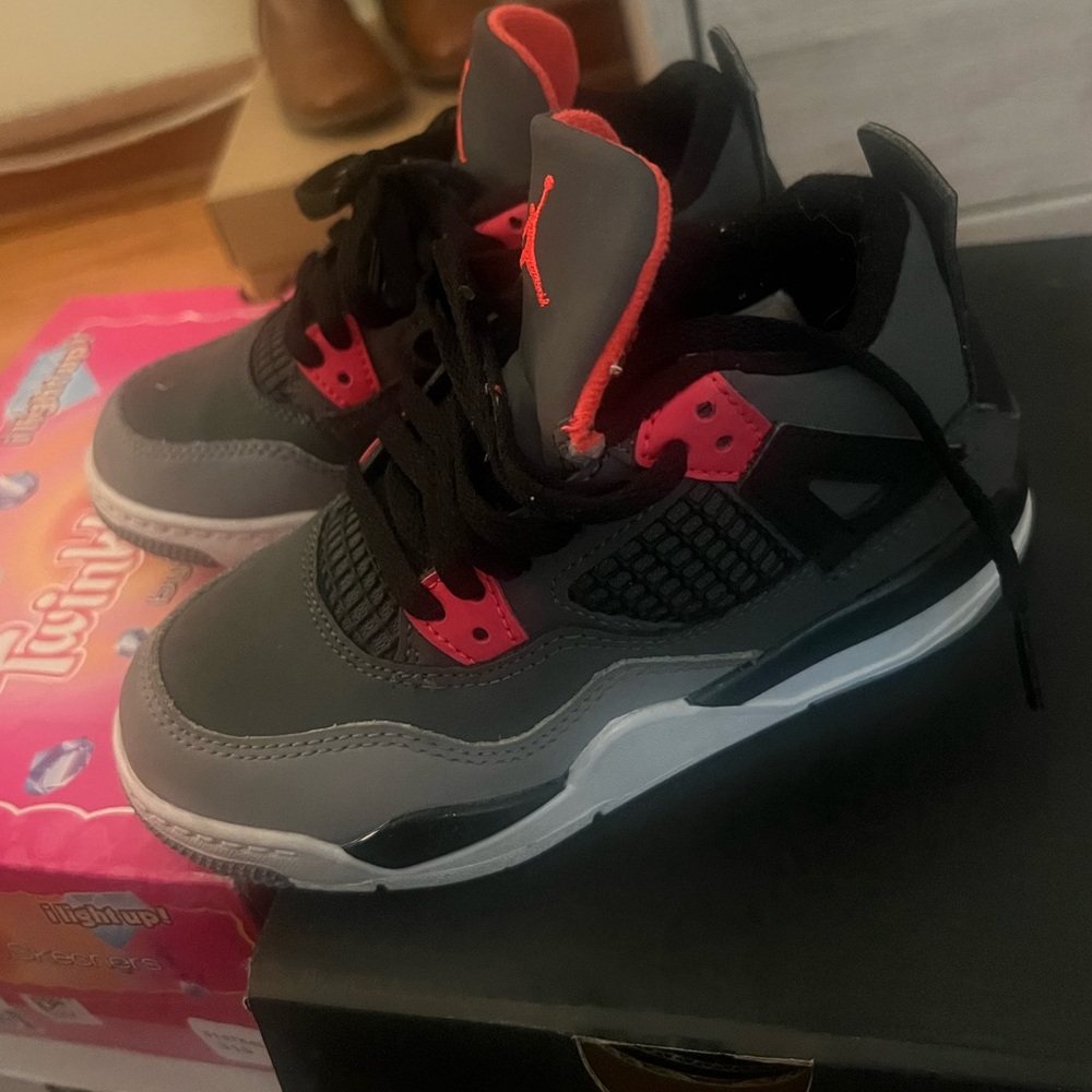 Jordan size 12